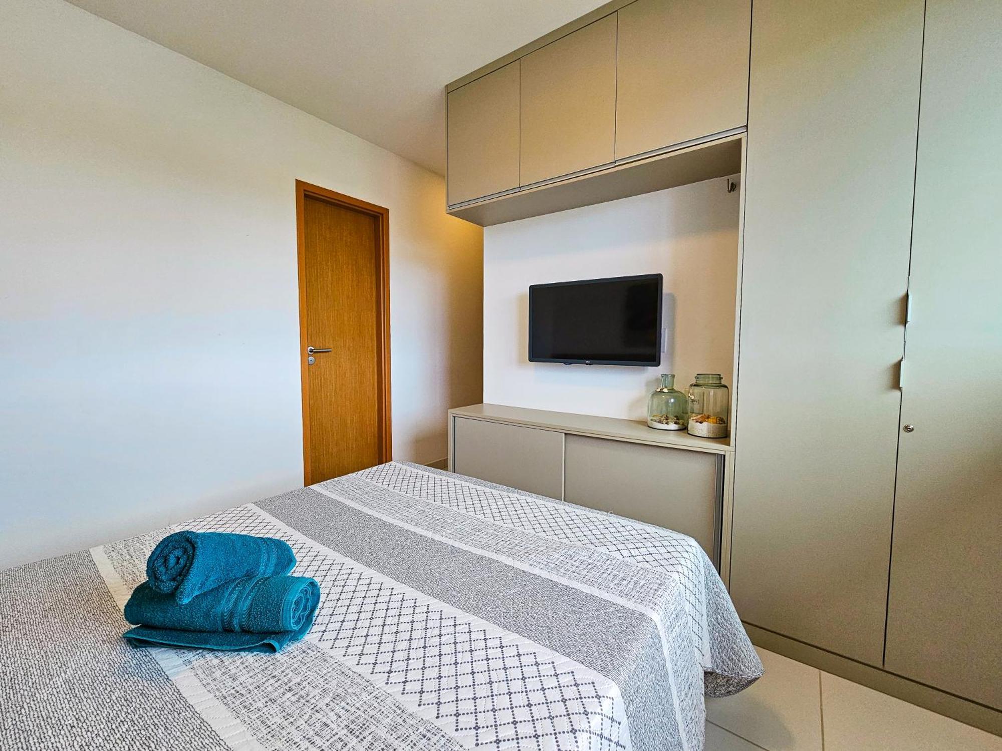 Flat Mana - Vista Piscina, 2qts Em Muro Alto